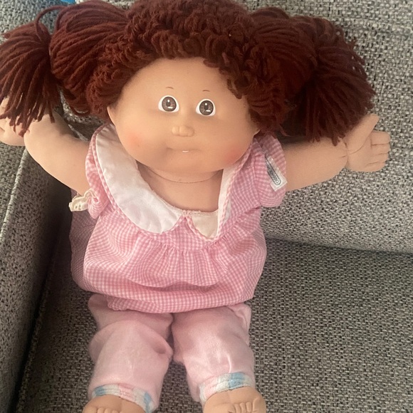 Vintage Cabbage patch brunette one tooth doll - Picture 1 of 12